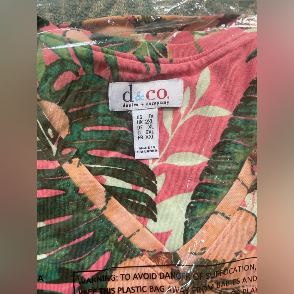 Denim & Co Coral Tropical Shirt 1X A366976 NWT - Picture 3 of 5